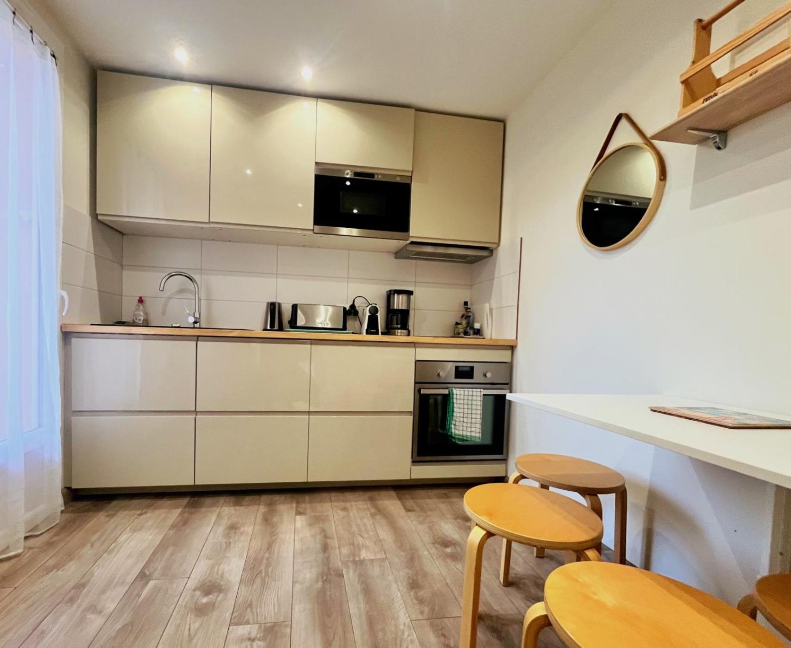 Le 13 Apartment Каси Екстериор снимка