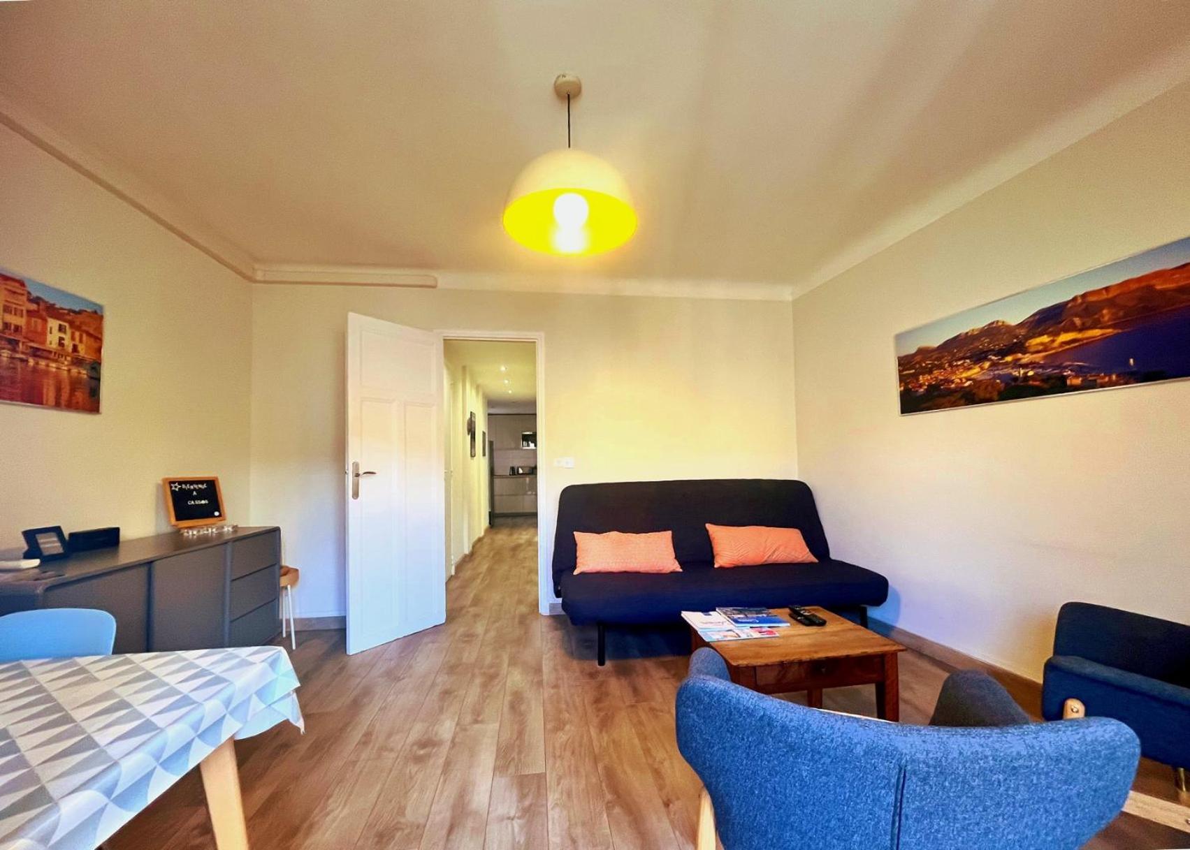Le 13 Apartment Каси Екстериор снимка