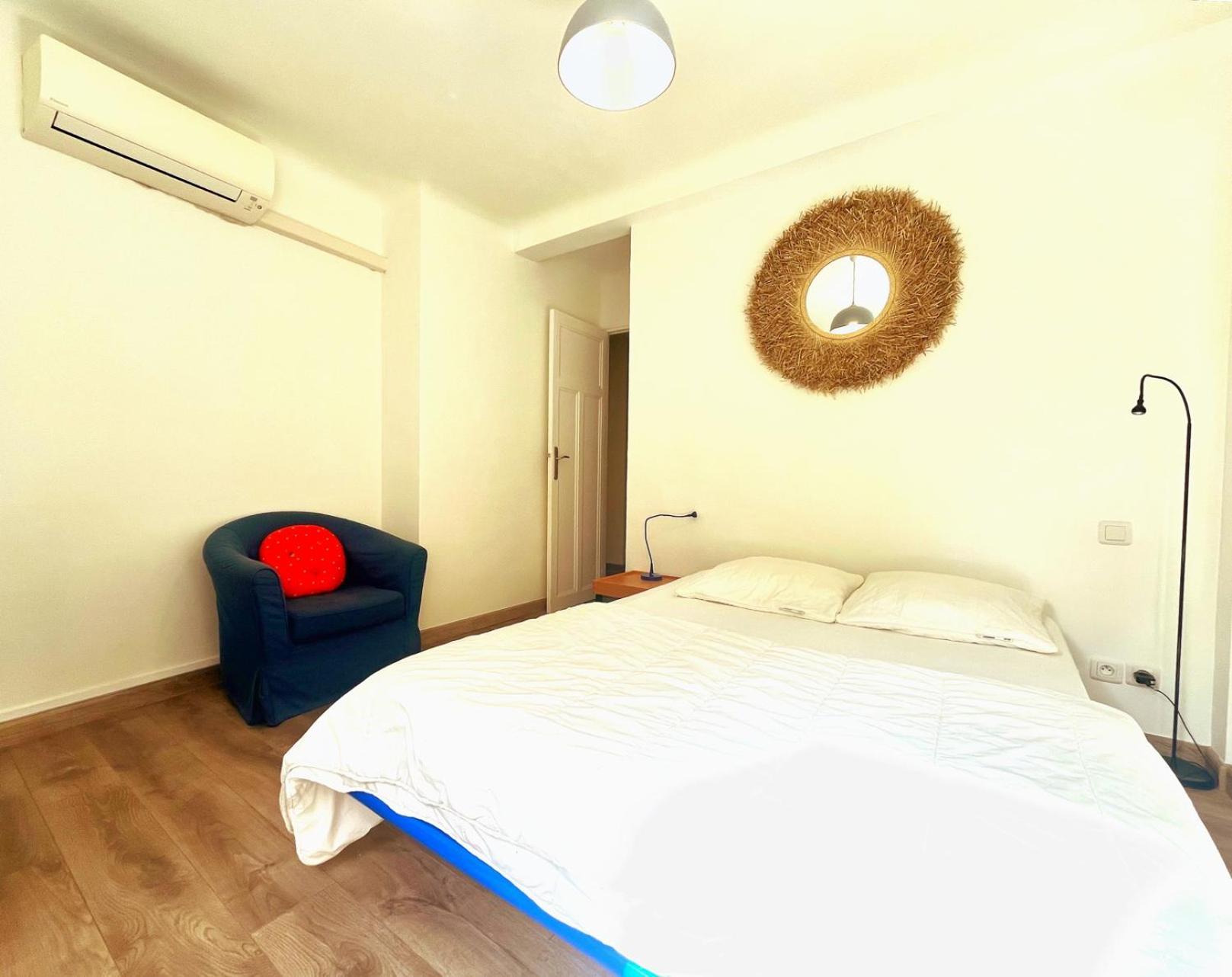 Le 13 Apartment Каси Екстериор снимка